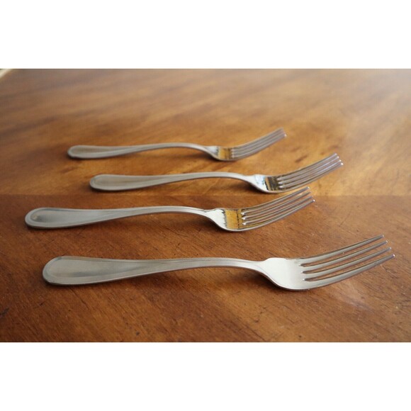 Lot 4x Mikasa Bravo Stainless Satin / Glossy Tines Vietnam Dinner Forks 8.3" - Picture 11 of 11